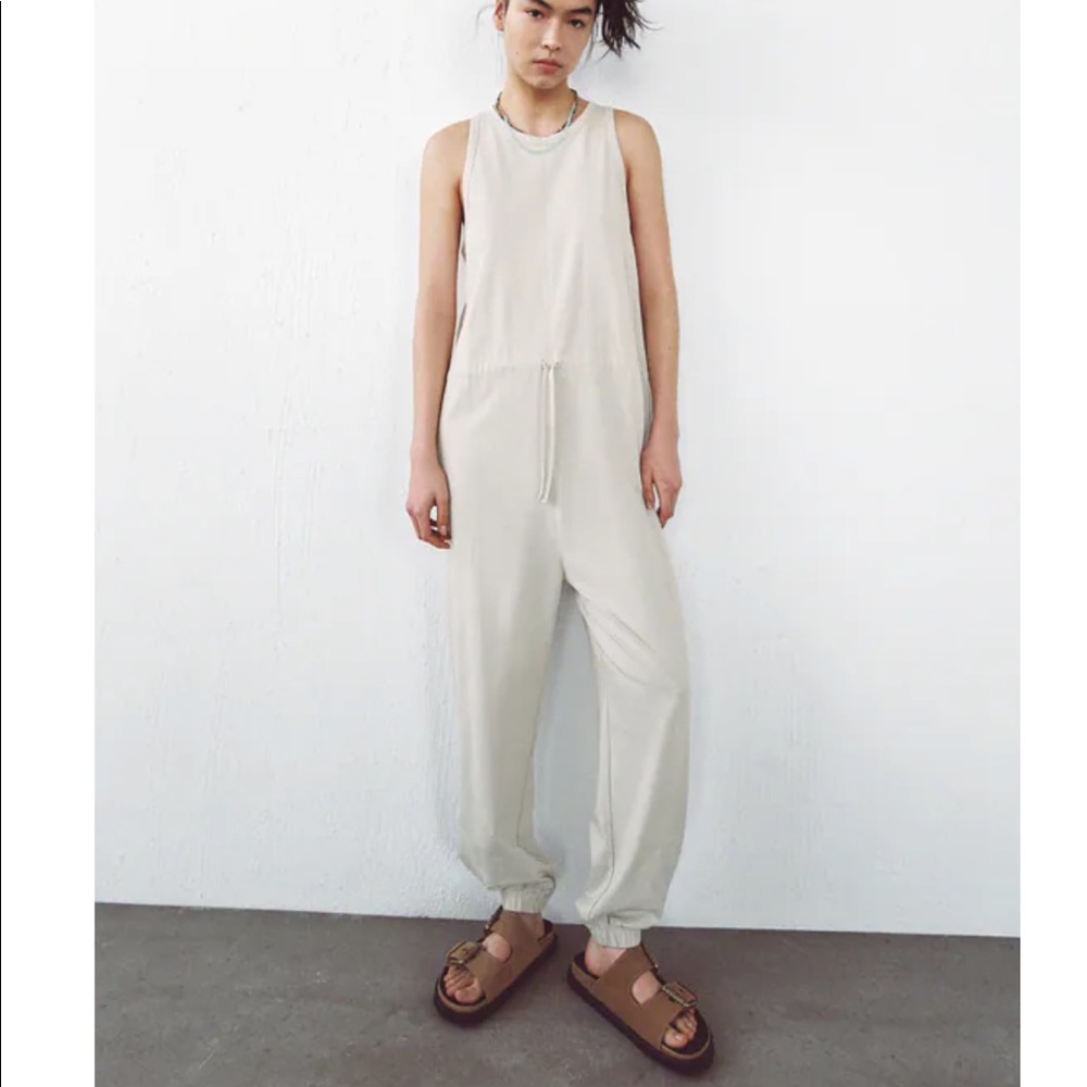 Zara sleeveless ecru jumpsuit M NWT